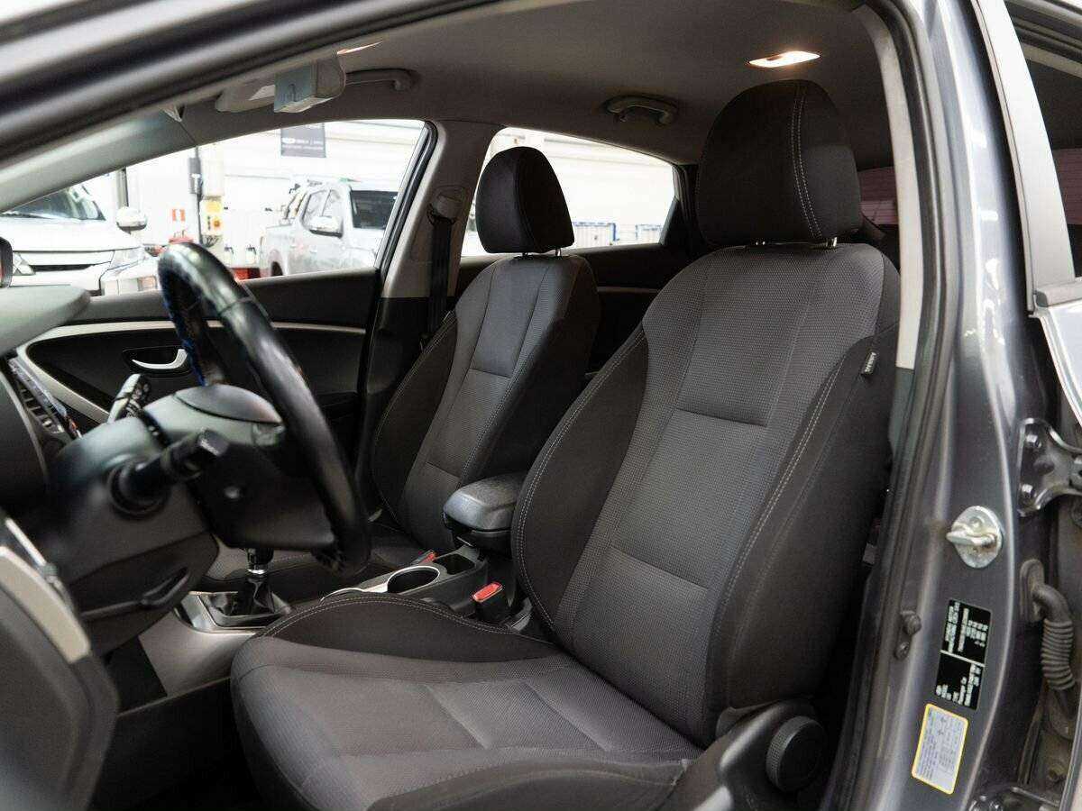 Hyundai i30 с пробегом — 2014 год. Фото: #5