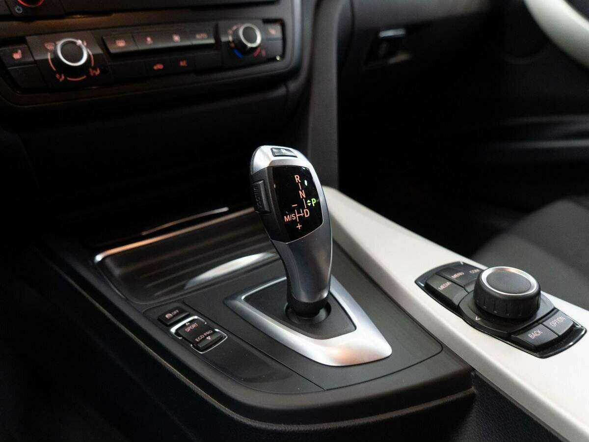 BMW 3 серии с пробегом — 2014 год. Фото: #12