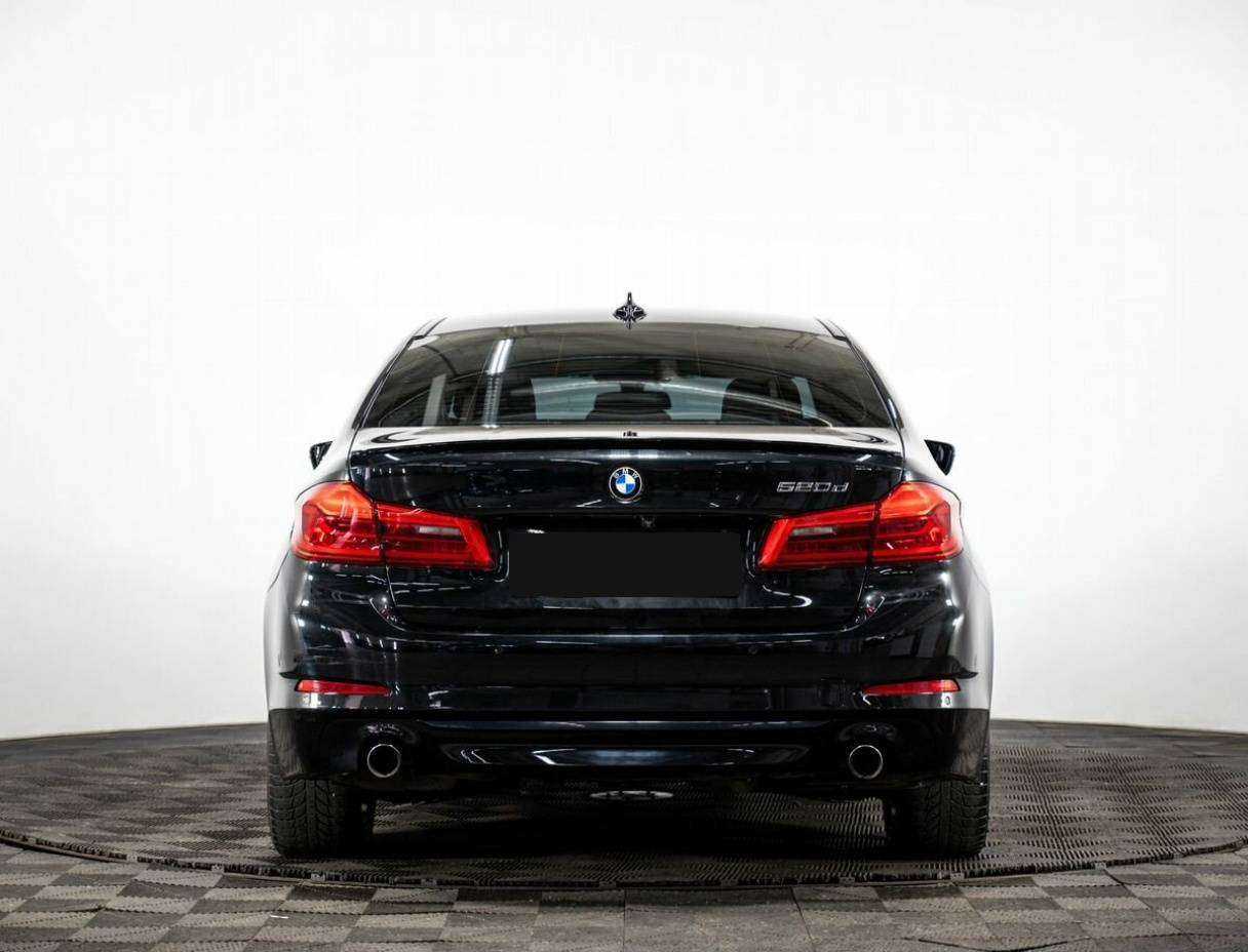 BMW 5 серии с пробегом — 2017 год. Фото: #4