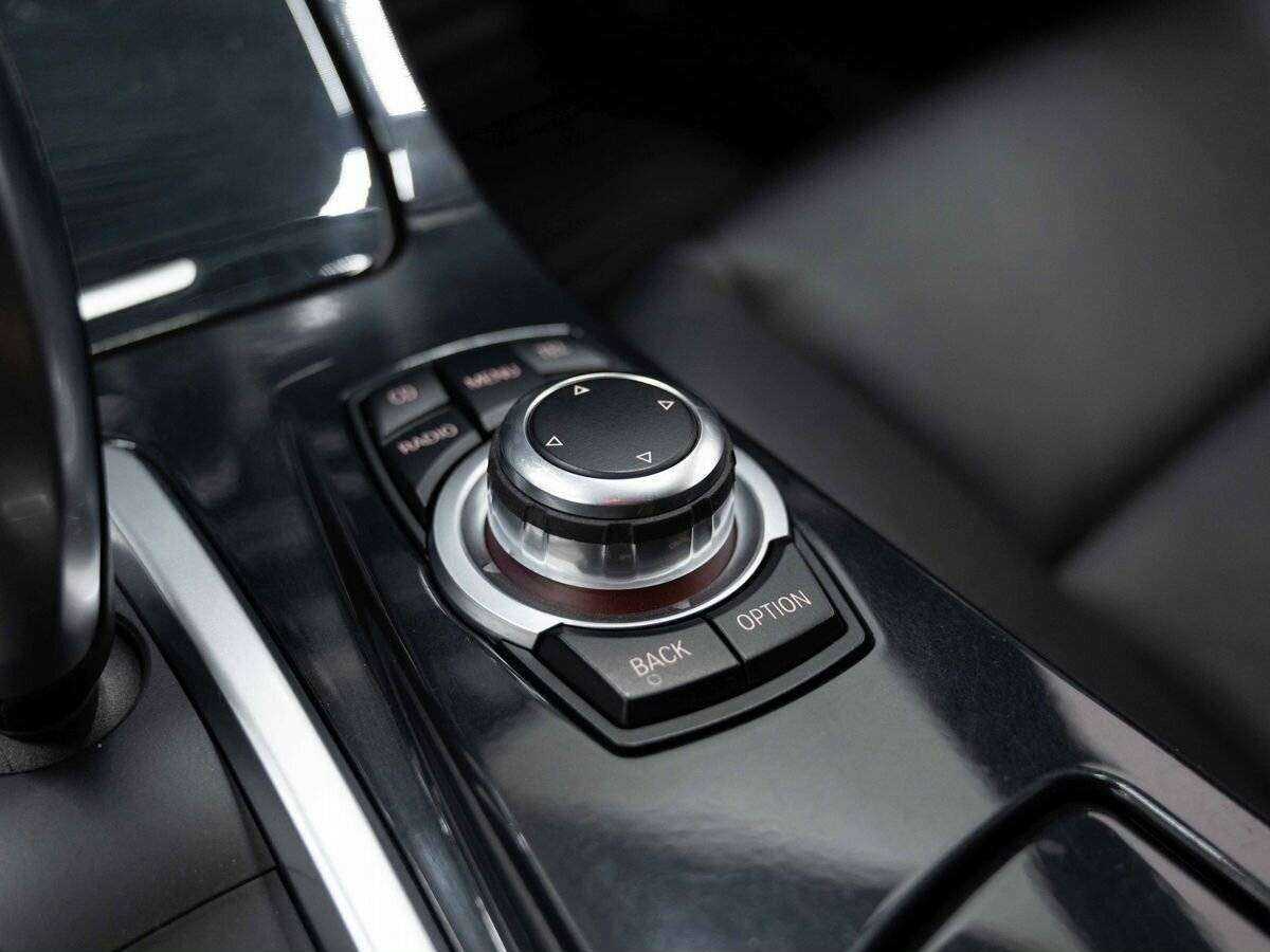 BMW 5 серии с пробегом — 2012 год. Фото: #22