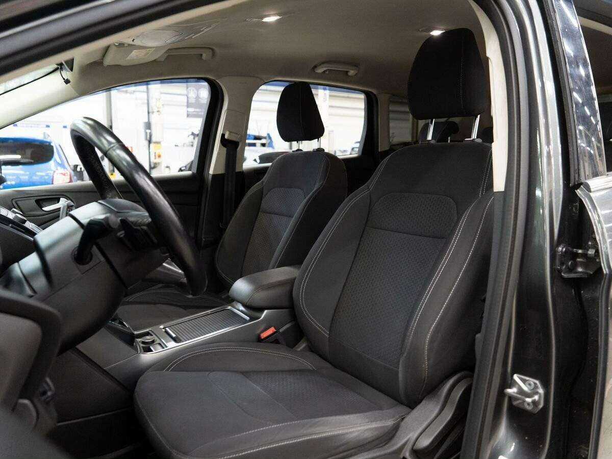 Ford Kuga с пробегом — 2017 год. Фото: #5