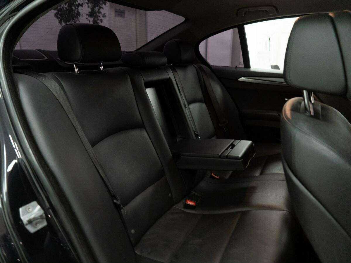 BMW 5 серии с пробегом — 2013 год. Фото: #8