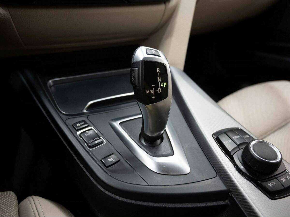 BMW 3 серии с пробегом — 2018 год. Фото: #22