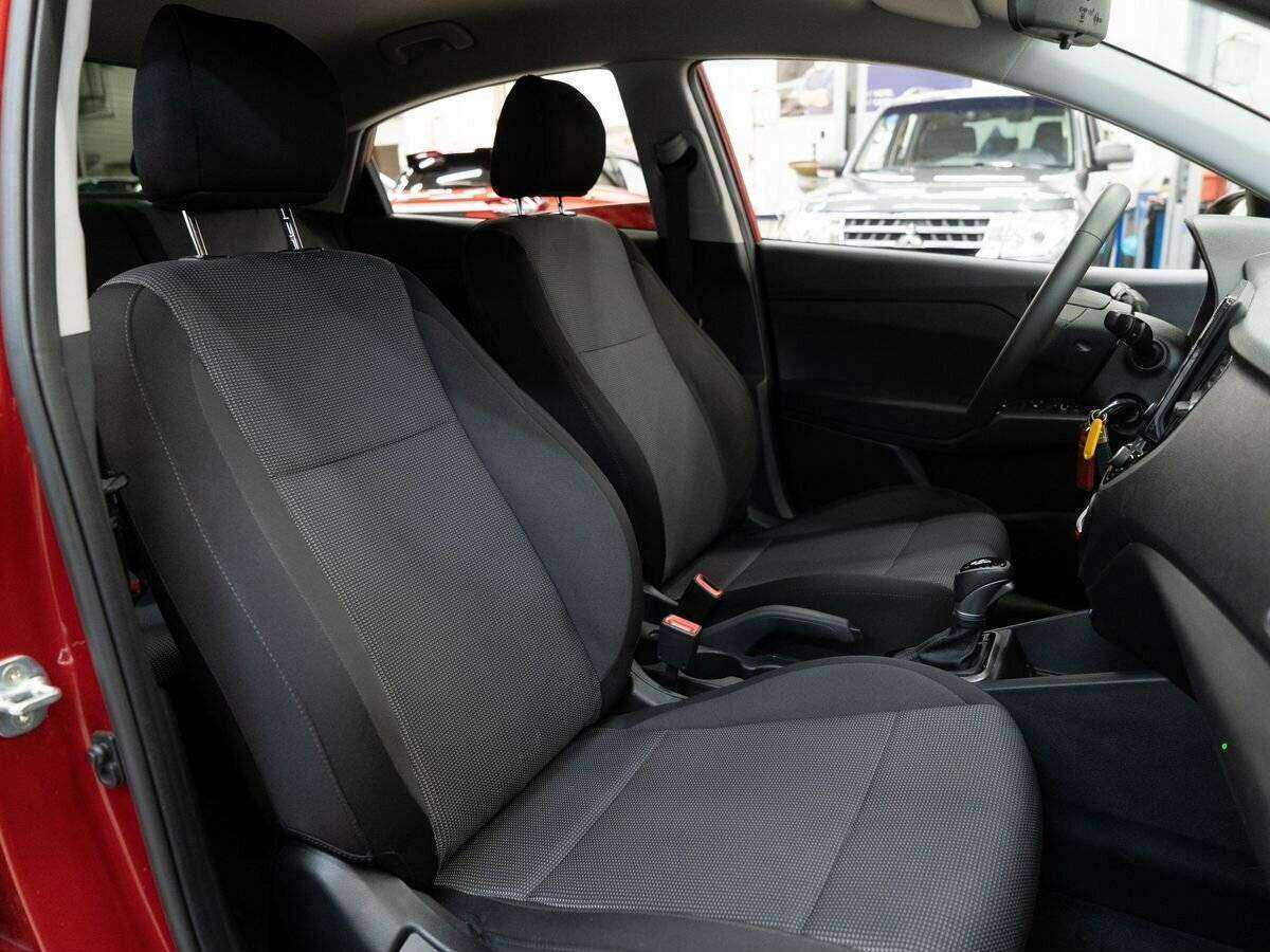 Hyundai Solaris с пробегом — 2021 год. Фото: #9