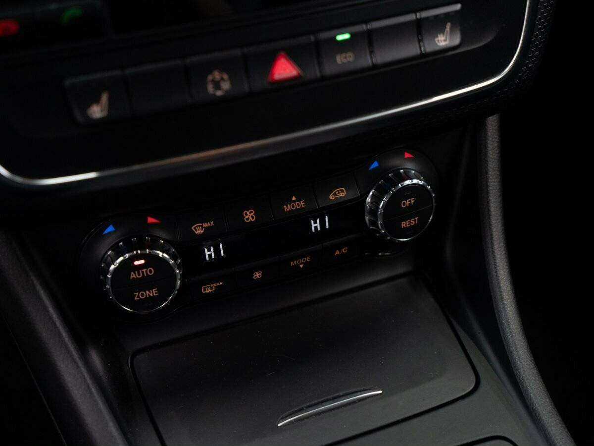 Mercedes-Benz A-Класс с пробегом — 2013 год. Фото: #9