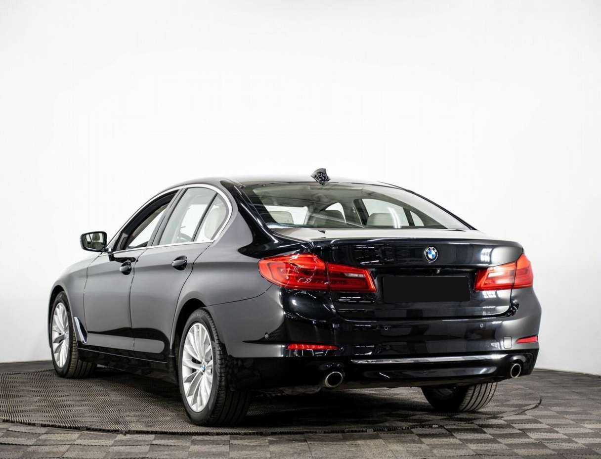 BMW 5 серии с пробегом — 2018 год. Фото: #3
