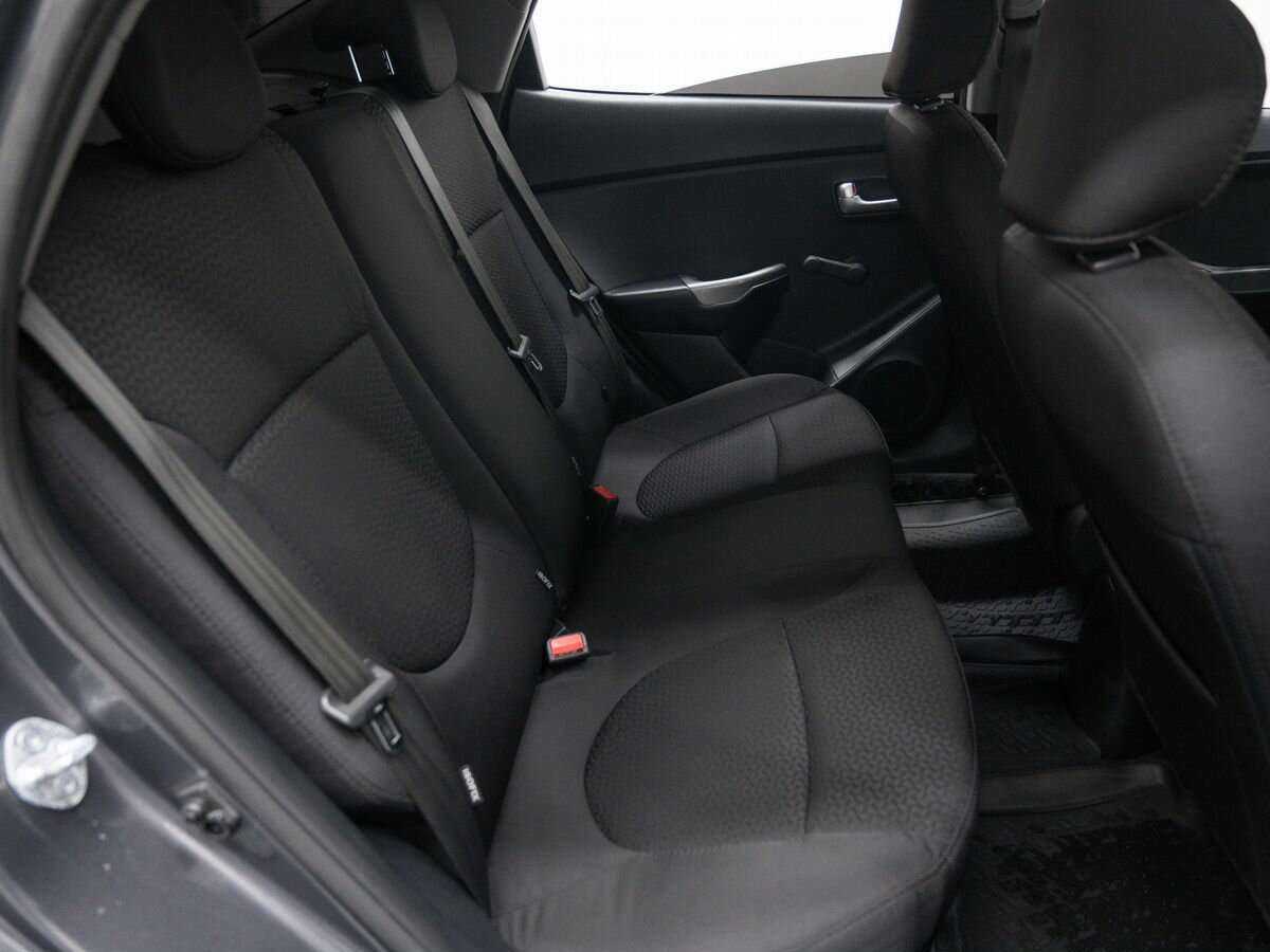 Kia Rio с пробегом — 2015 год. Фото: #11