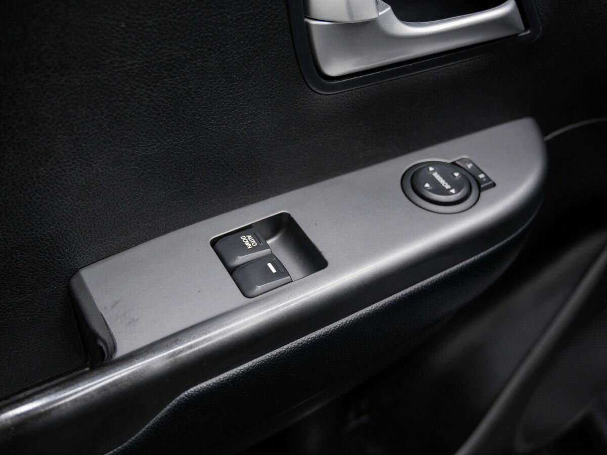 Kia Rio с пробегом — 2015 год. Фото: #17