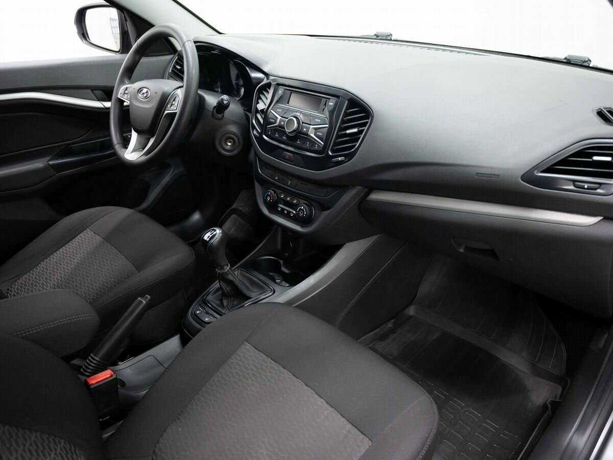 Lada (ВАЗ) Vesta с пробегом — 2020 год. Фото: #10