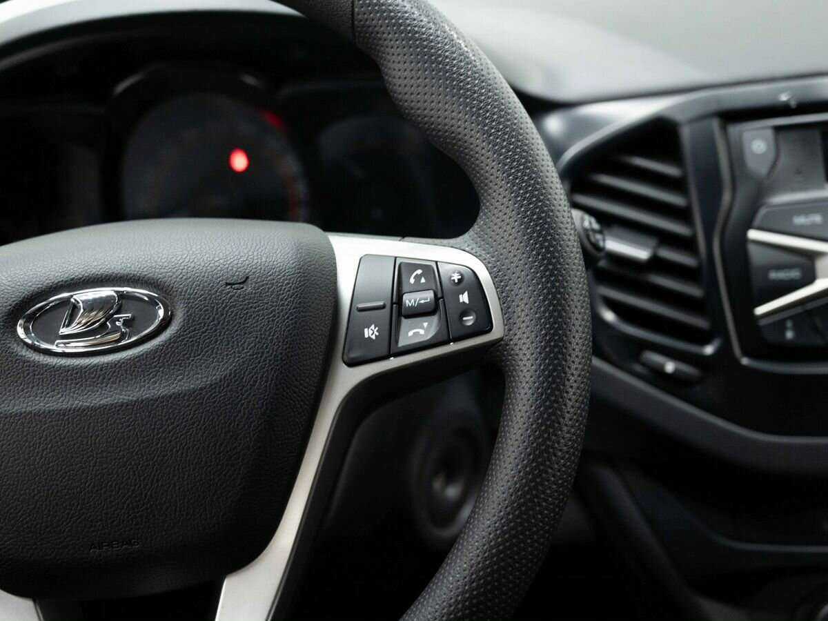 Lada (ВАЗ) Vesta с пробегом — 2020 год. Фото: #15