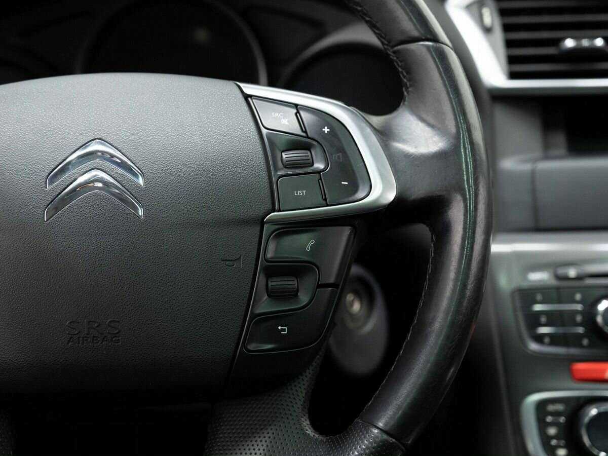 Citroen C4 с пробегом — 2013 год. Фото: #16