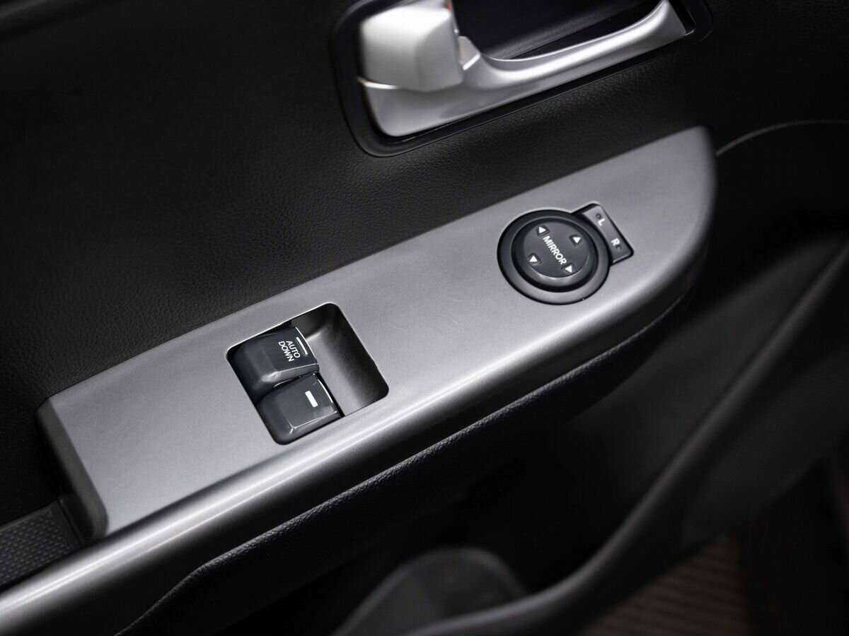 Kia Rio с пробегом — 2017 год. Фото: #18