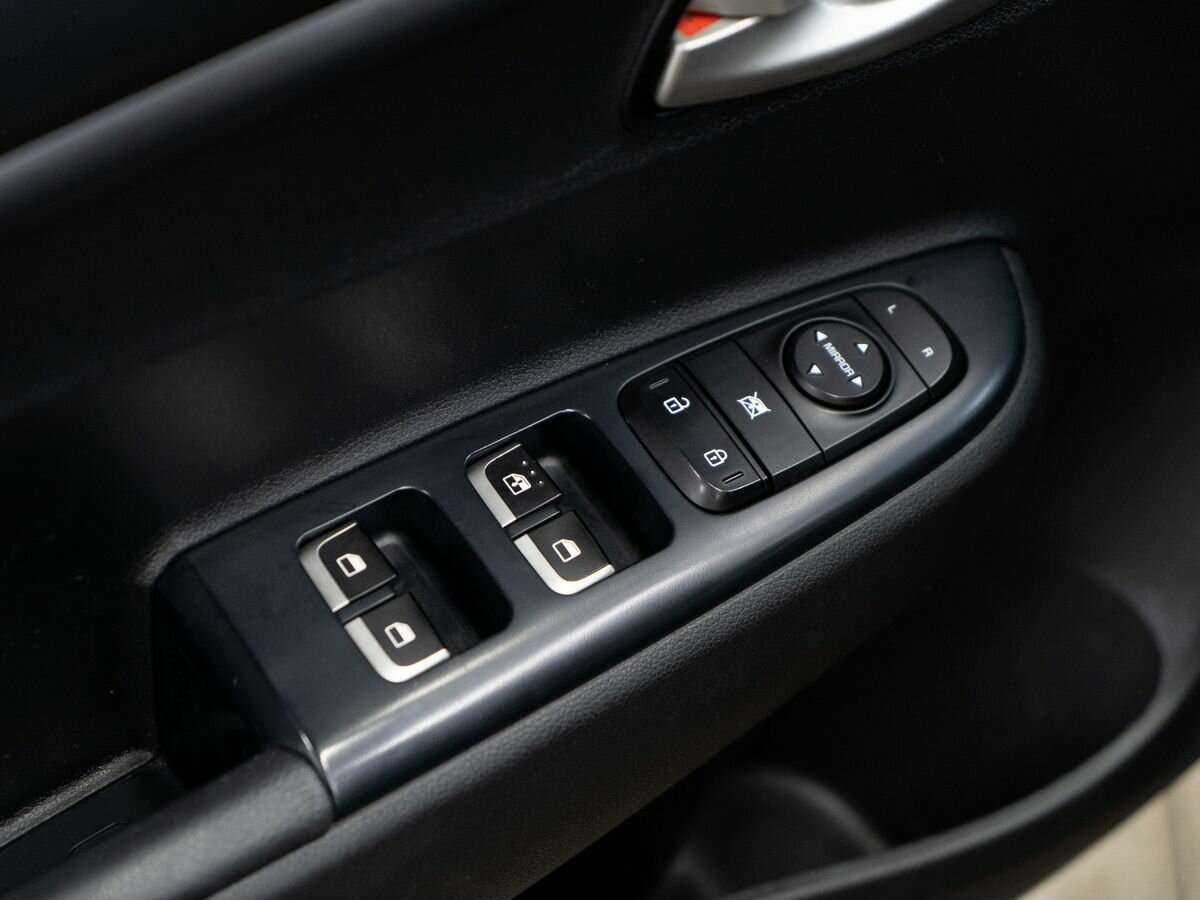 Kia Rio с пробегом — 2022 год. Фото: #13