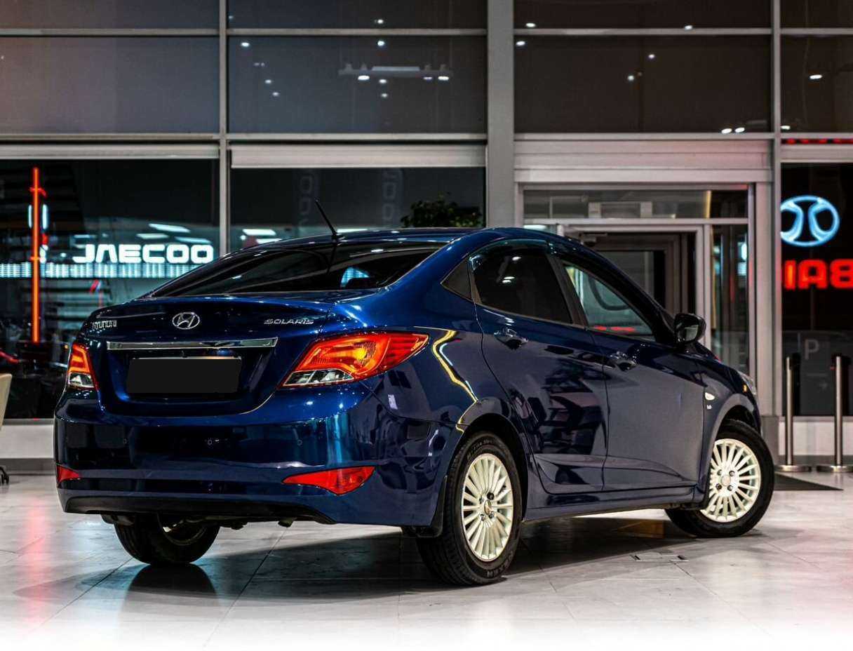 Hyundai Solaris с пробегом — 2015 год. Фото: #2