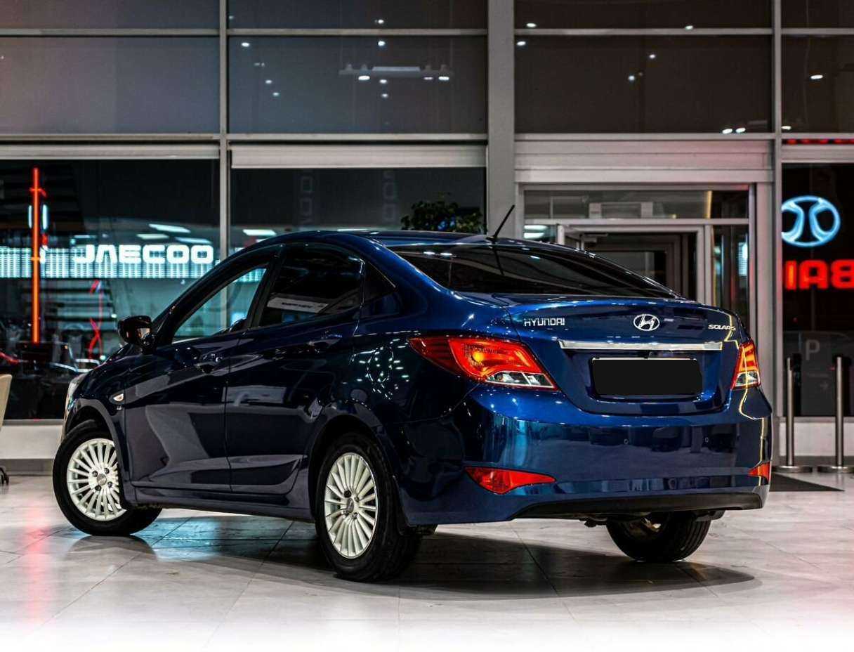 Hyundai Solaris с пробегом — 2015 год. Фото: #3