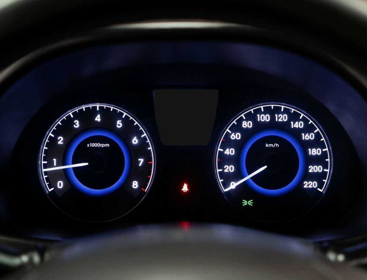 Hyundai Solaris с пробегом — 2015 год. Фото: #9