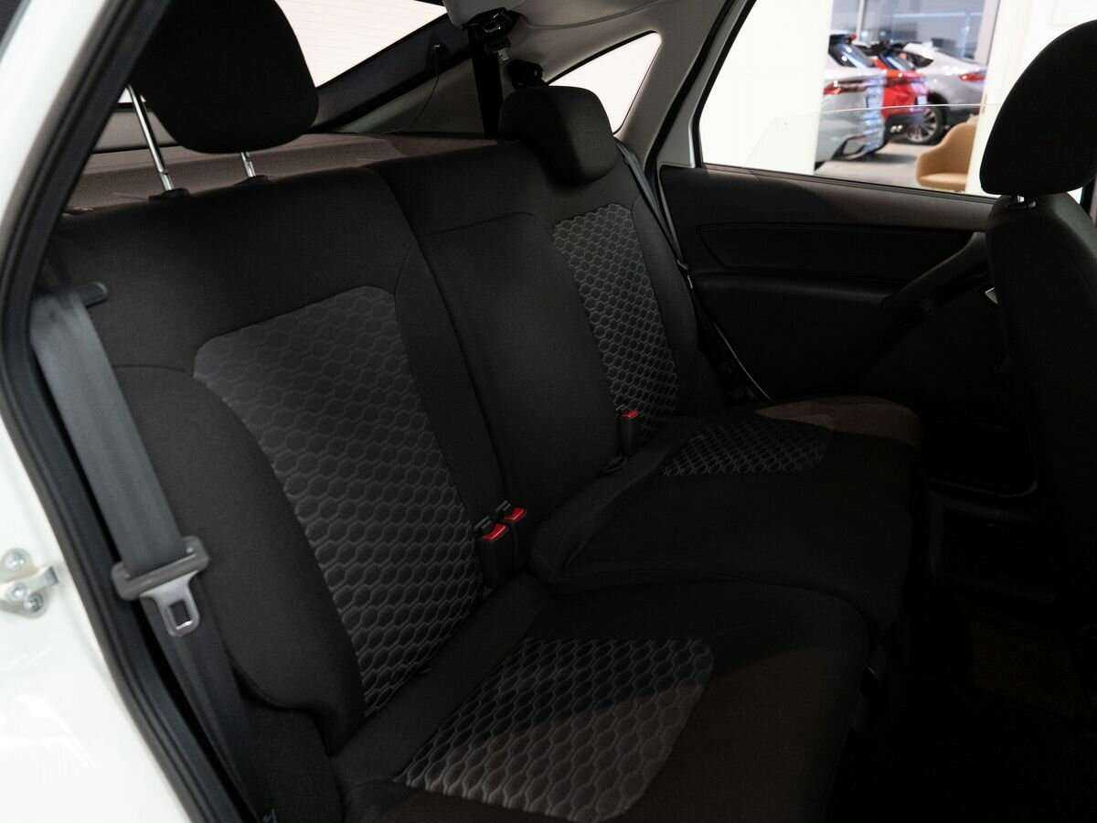 Lada (ВАЗ) Granta с пробегом — 2023 год. Фото: #7