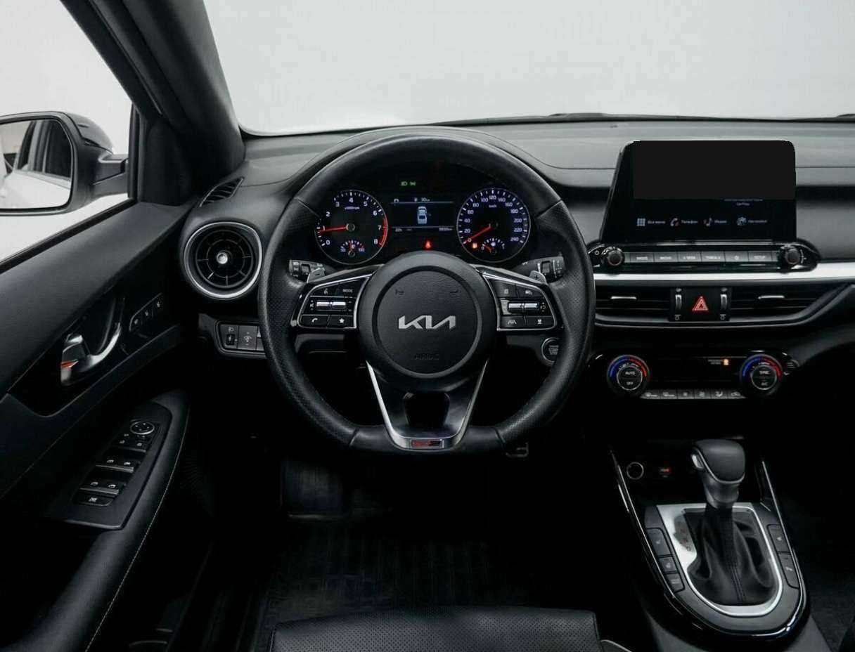 Kia Cerato с пробегом — 2022 год. Фото: #8