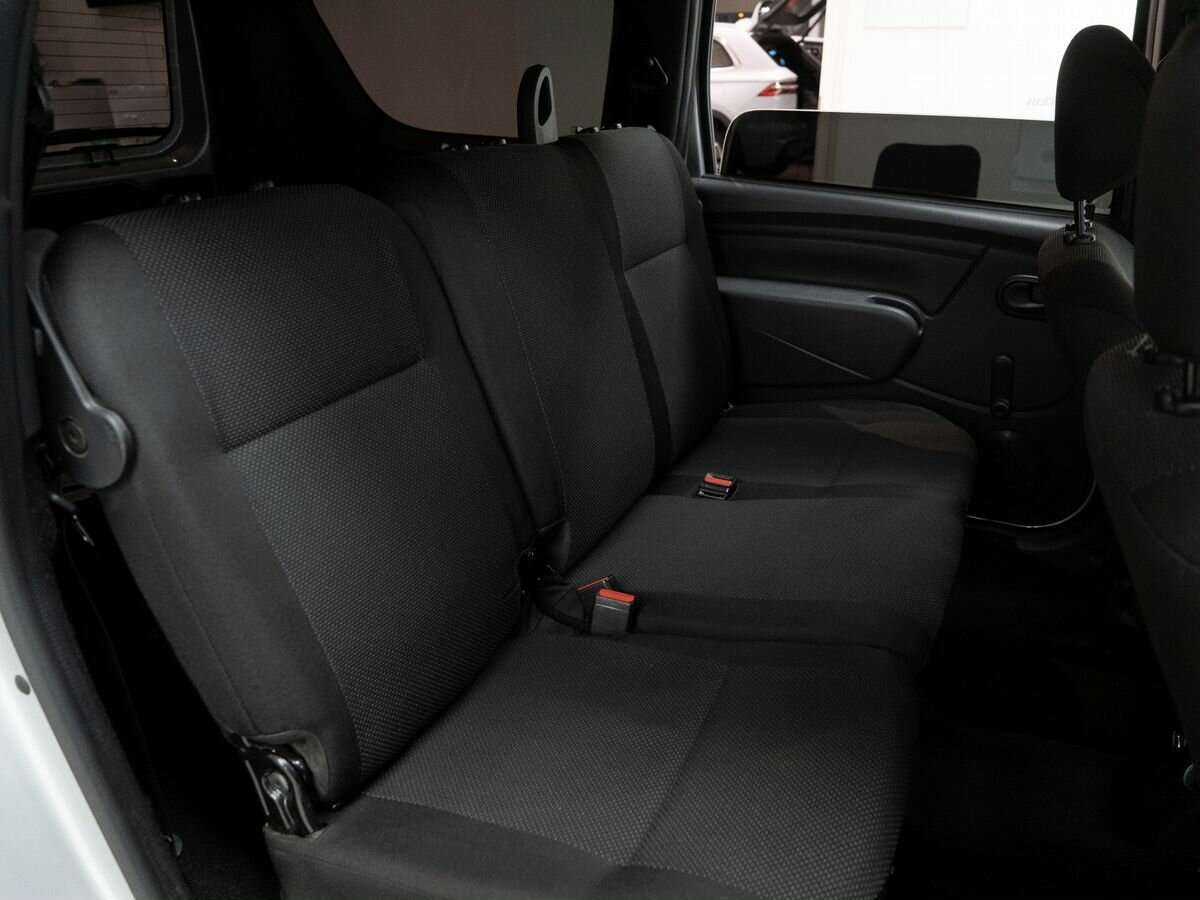 Lada (ВАЗ) Largus с пробегом — 2018 год. Фото: #8