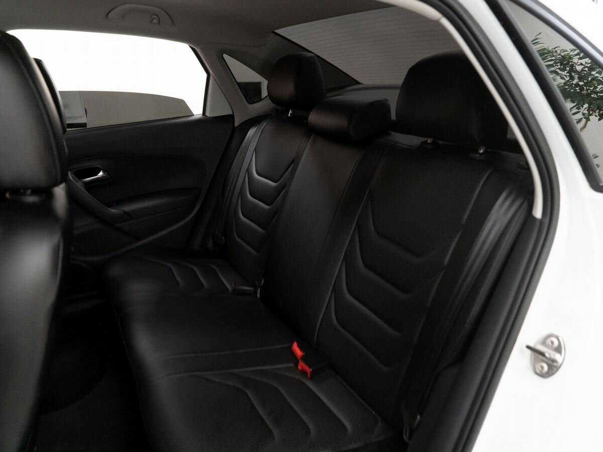 Volkswagen Polo с пробегом — 2017 год. Фото: #6