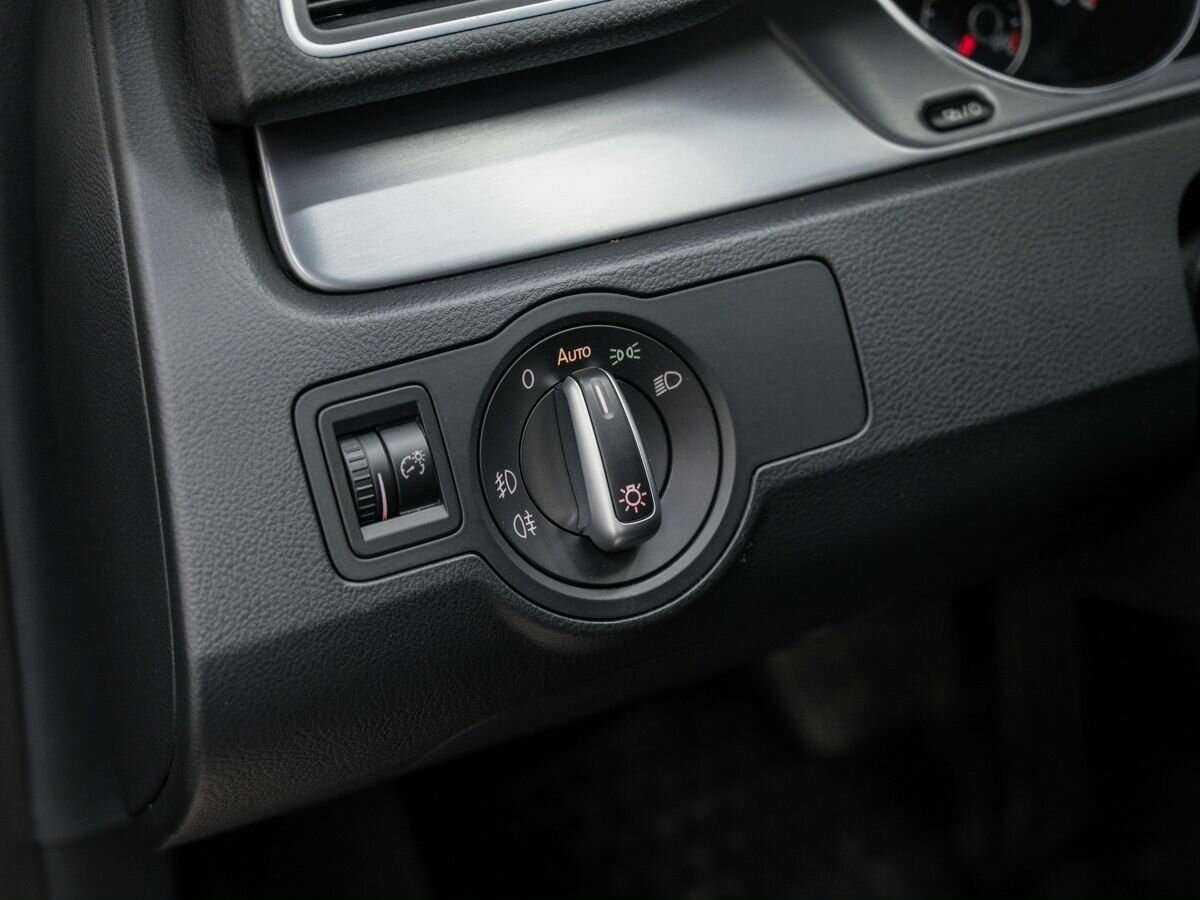 Volkswagen Passat CC с пробегом — 2012 год. Фото: #15