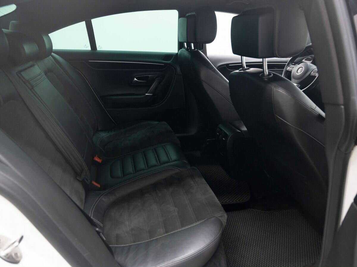 Volkswagen Passat CC с пробегом — 2014 год. Фото: #9