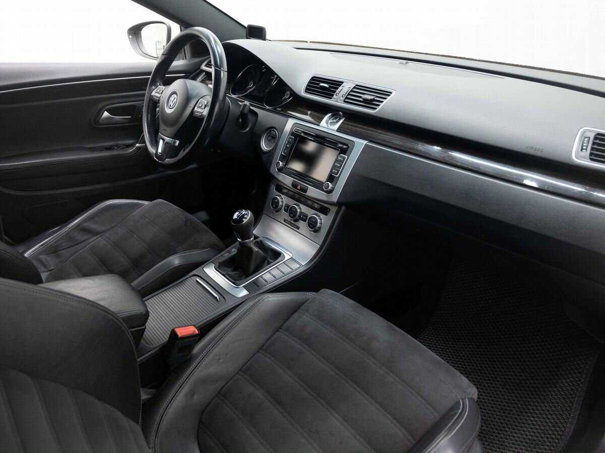 Volkswagen Passat CC с пробегом — 2014 год. Фото: #10