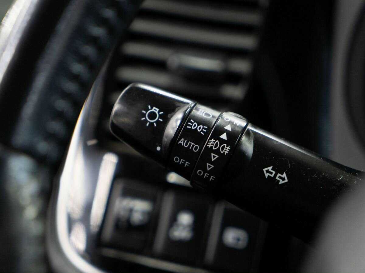 Mitsubishi Outlander с пробегом — 2017 год. Фото: #15