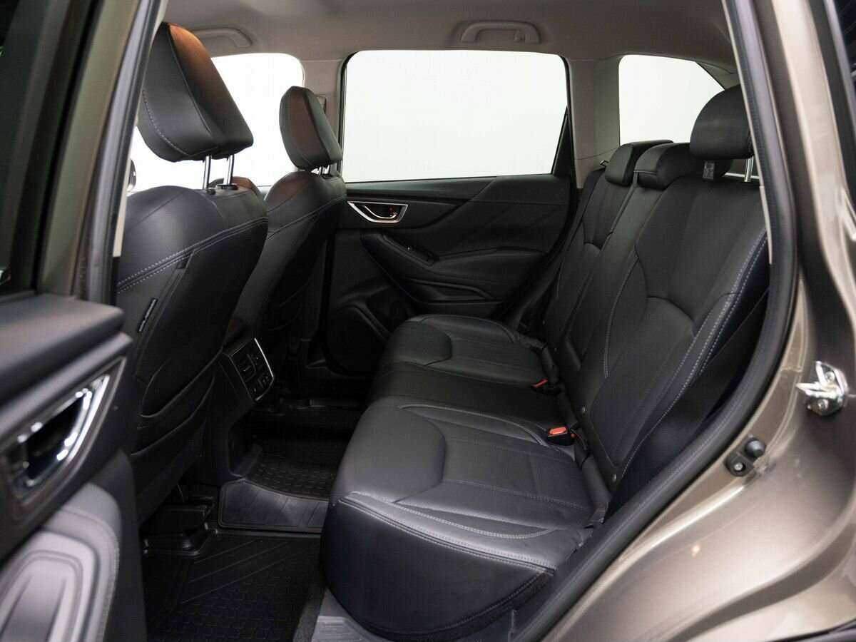 Subaru Forester с пробегом — 2018 год. Фото: #8