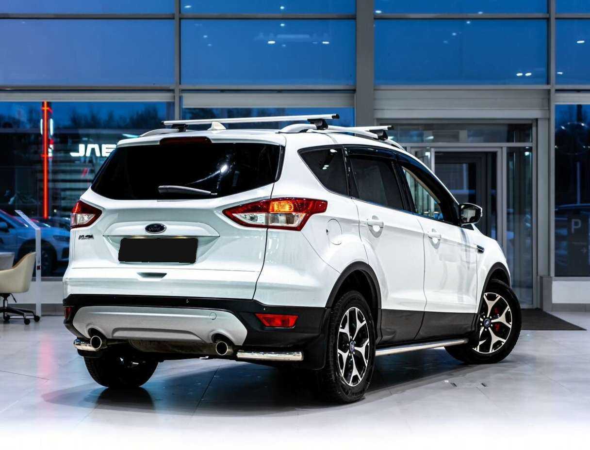 Ford Kuga с пробегом — 2015 год. Фото: #2