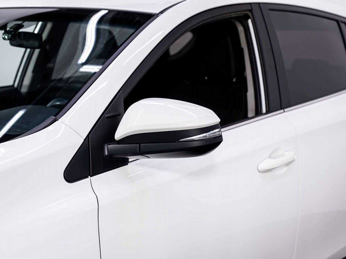 Toyota RAV4 с пробегом — 2017 год. Фото: #7