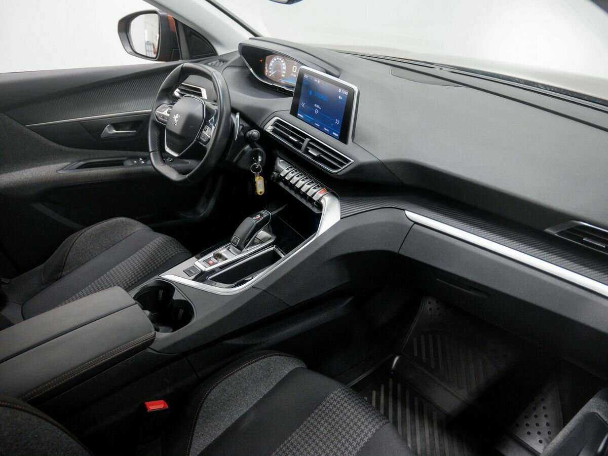 Peugeot 3008 с пробегом — 2018 год. Фото: #6