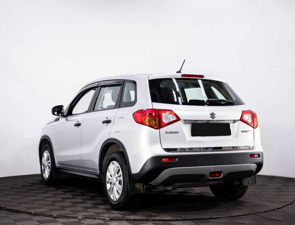 Suzuki Vitara с пробегом — 2015 год. Фото: #3