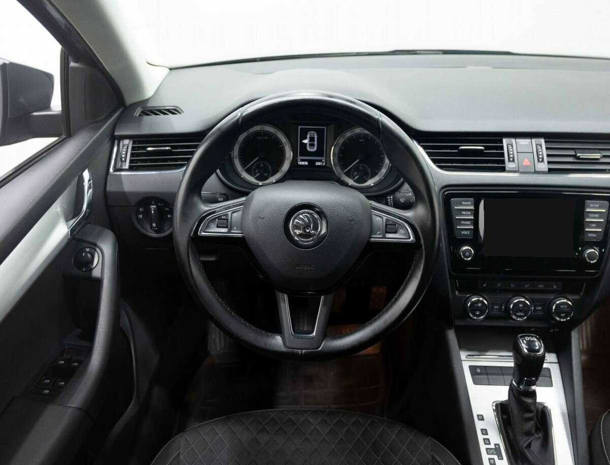 Skoda Octavia с пробегом — 2016 год. Фото: #13