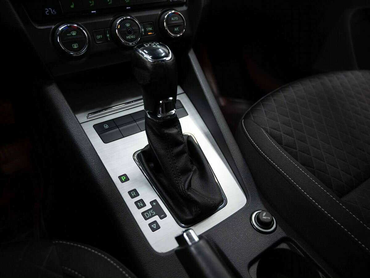 Skoda Octavia с пробегом — 2016 год. Фото: #18