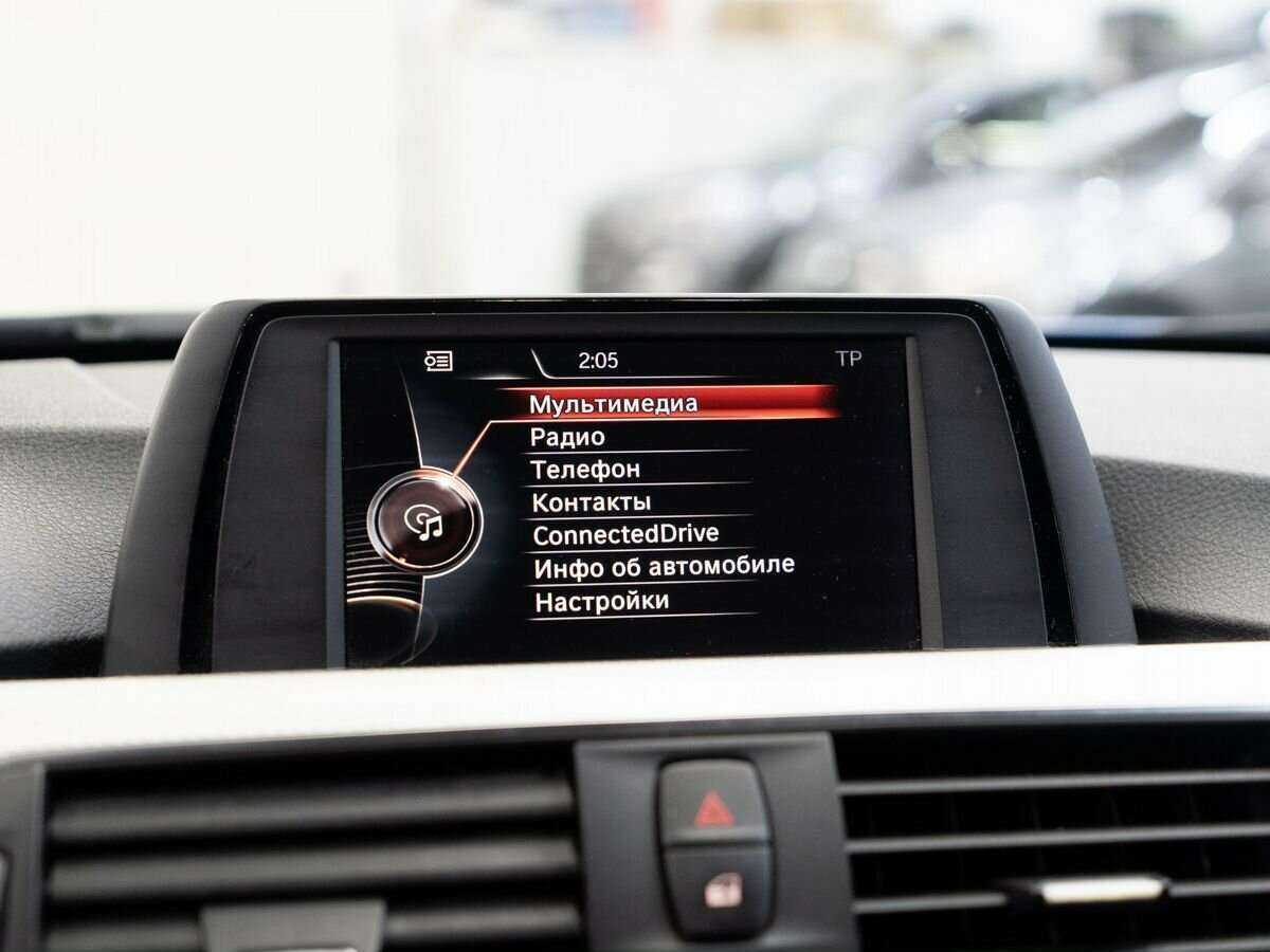 BMW 3 серии с пробегом — 2016 год. Фото: #12