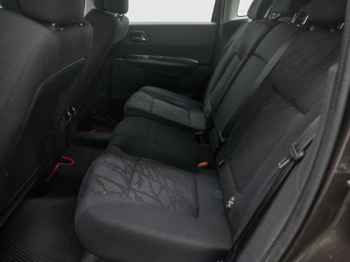 Peugeot 3008 с пробегом — 2012 год. Фото: #11