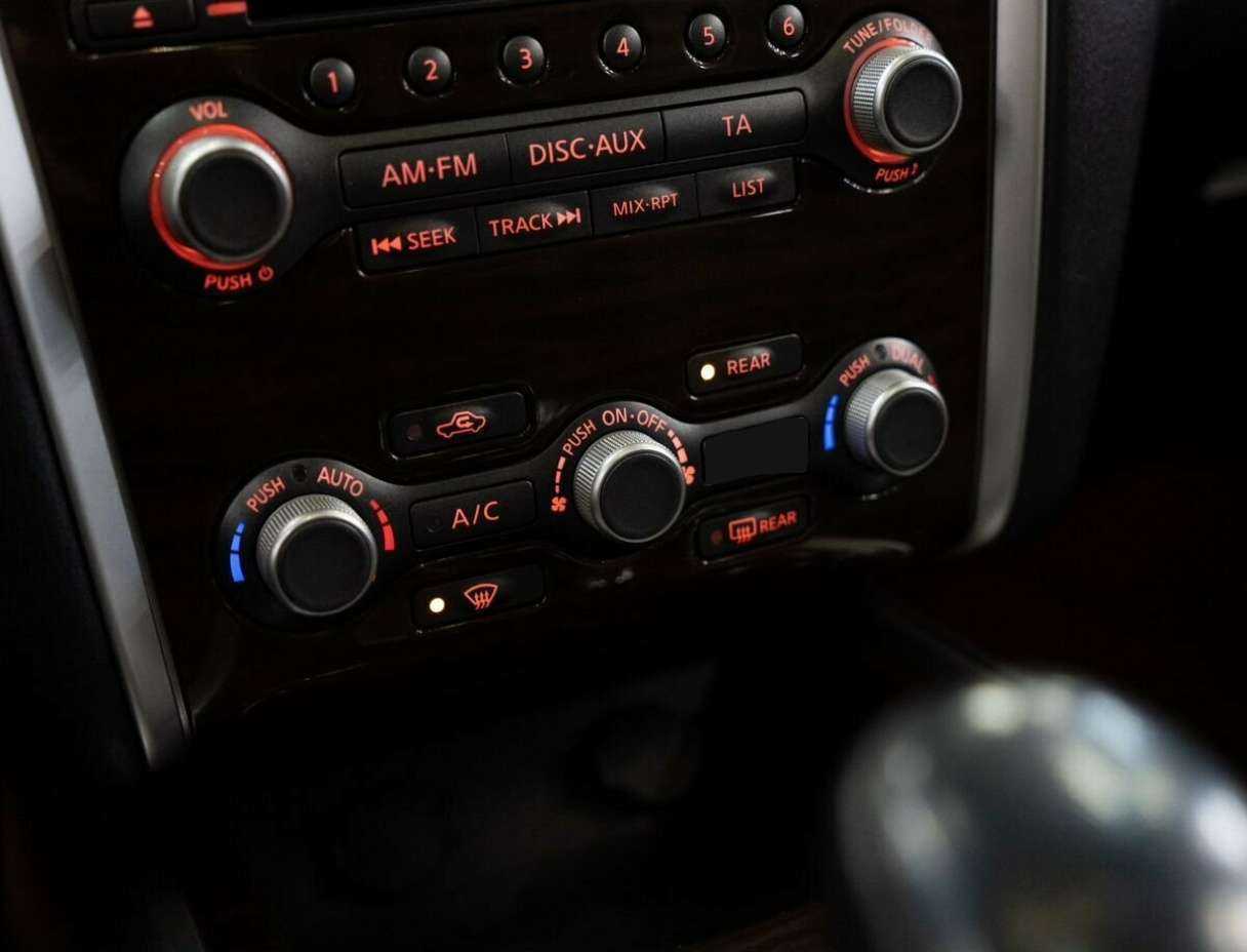 Nissan Pathfinder с пробегом — 2015 год. Фото: #12