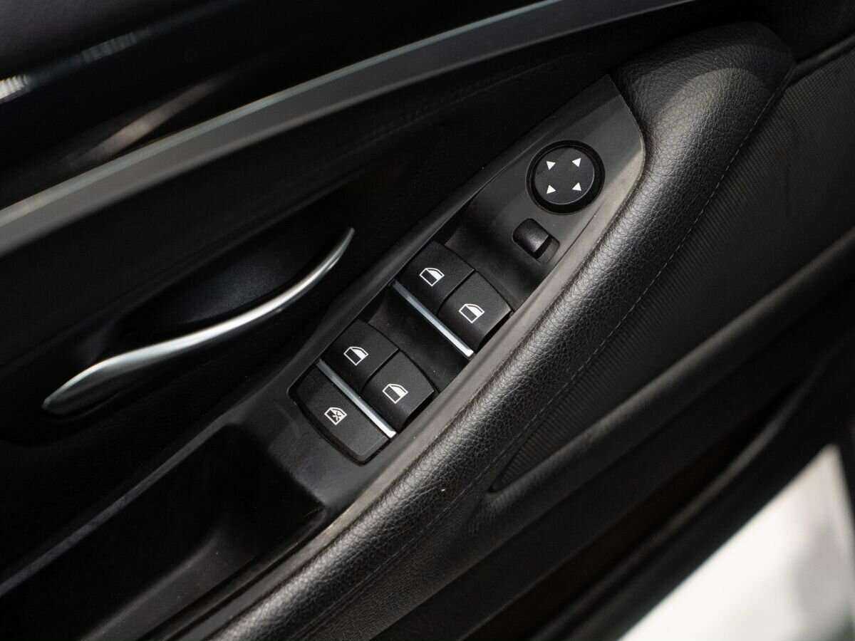 BMW 5 серии с пробегом — 2016 год. Фото: #14