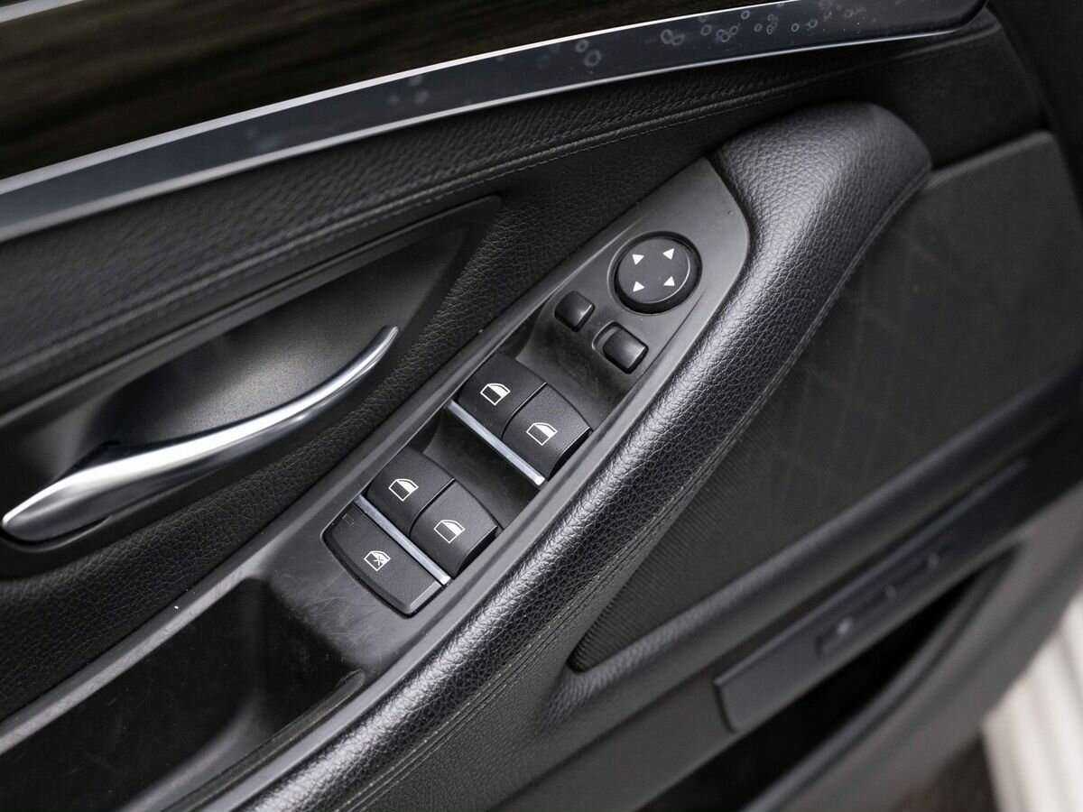 BMW 5 серии с пробегом — 2016 год. Фото: #19