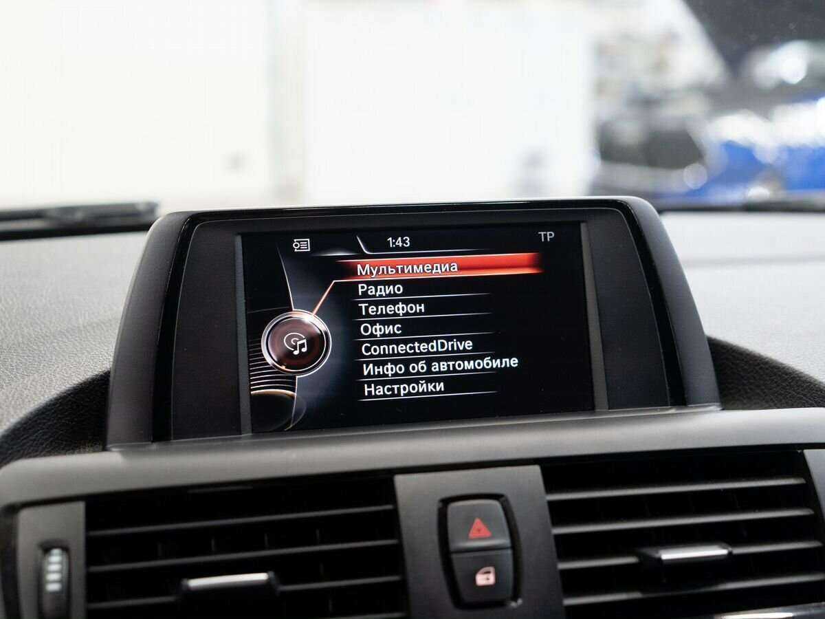 BMW 1 серии с пробегом — 2014 год. Фото: #11