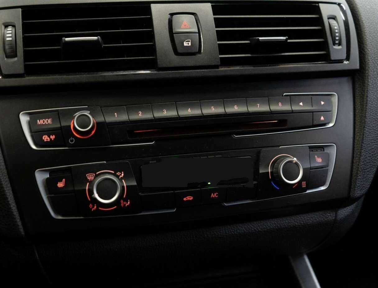 BMW 1 серии с пробегом — 2014 год. Фото: #12