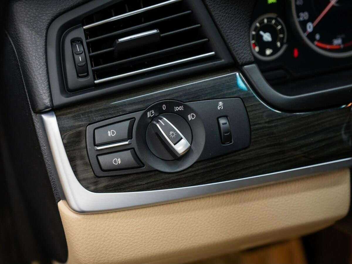 BMW 5 серии с пробегом — 2013 год. Фото: #15