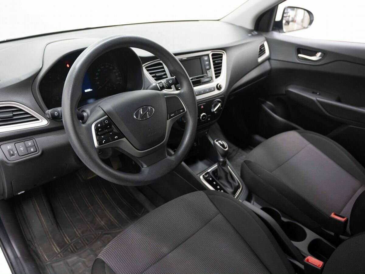 Hyundai Solaris с пробегом — 2020 год. Фото: #6