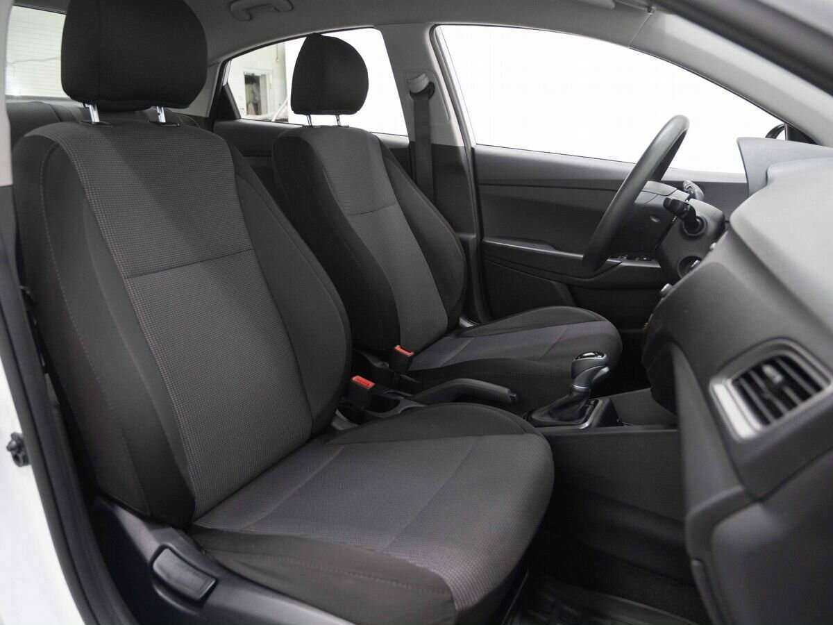 Hyundai Solaris с пробегом — 2020 год. Фото: #11