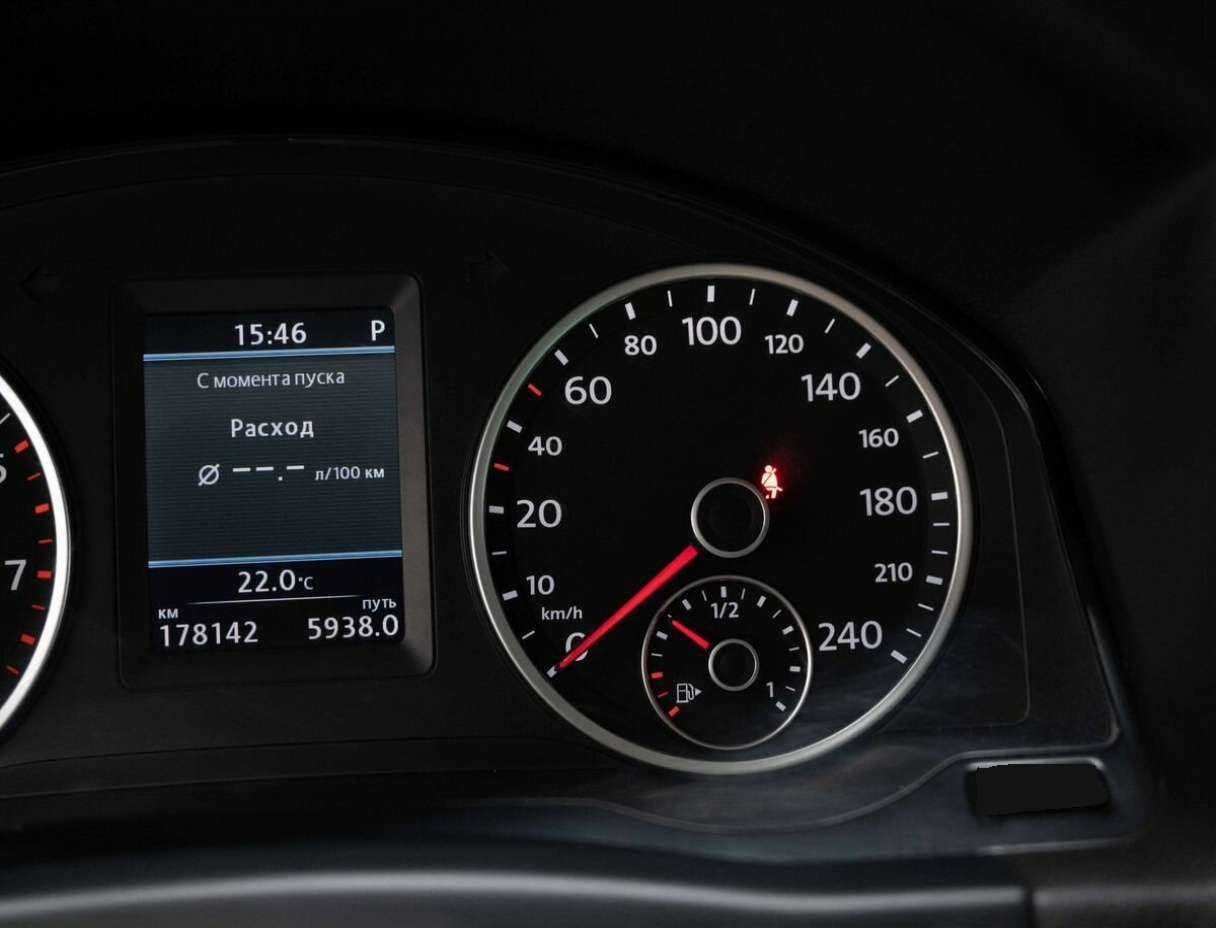 Volkswagen Tiguan с пробегом — 2012 год. Фото: #16