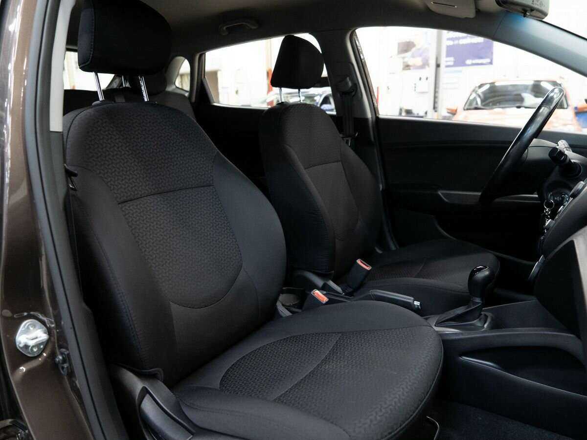 Kia Rio с пробегом — 2015 год. Фото: #8