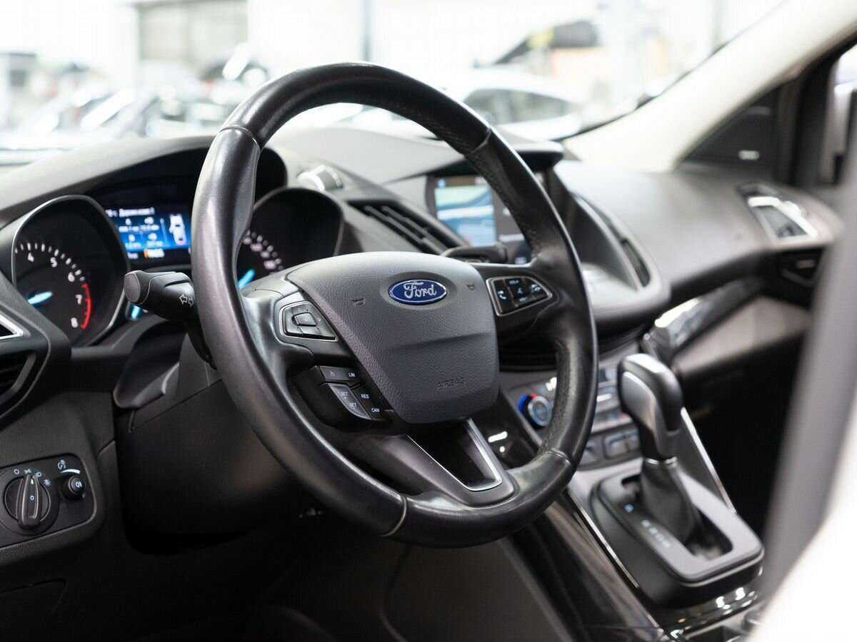 Ford Kuga с пробегом — 2017 год. Фото: #4