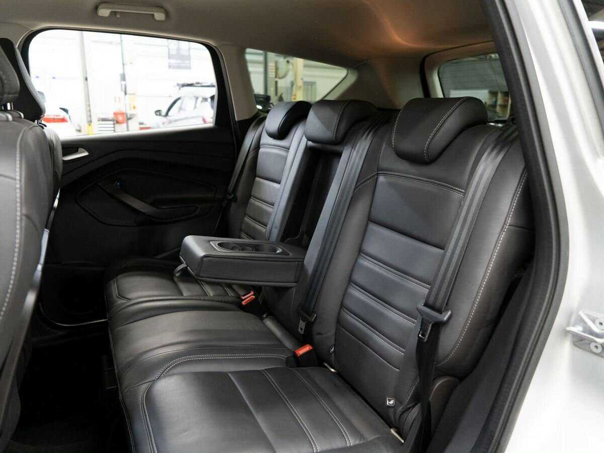 Ford Kuga с пробегом — 2017 год. Фото: #6