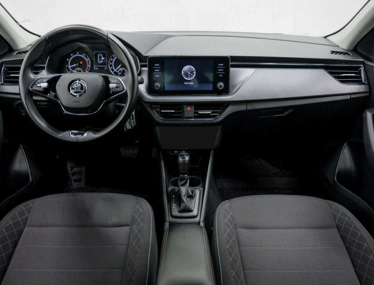 Skoda Rapid с пробегом — 2021 год. Фото: #9